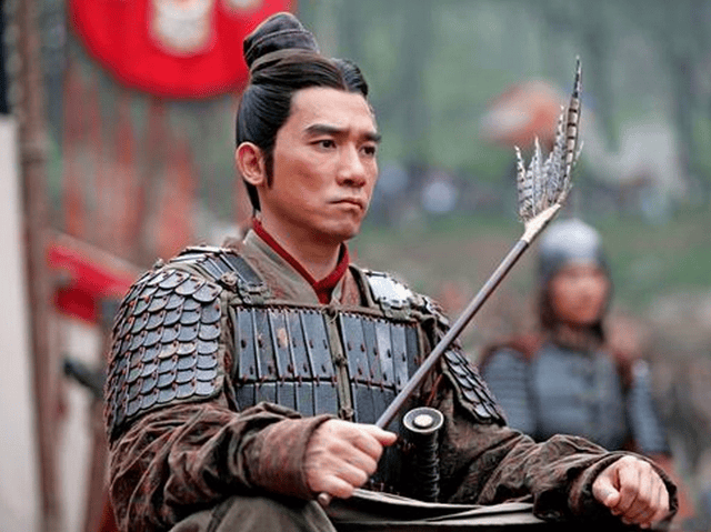 Sau khi nghe Gia Cát khích Chu Du đã quyết thề cùng thằng giặc già một mất một còn, như vậy đã thấy tài ăn nói của Gia Cát Lượng.
